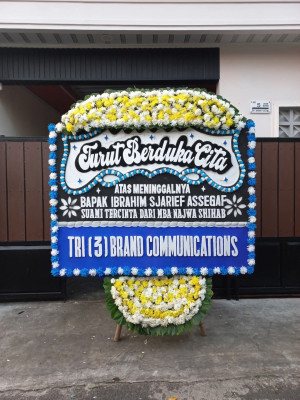 Papan Bunga Duka di Sayung